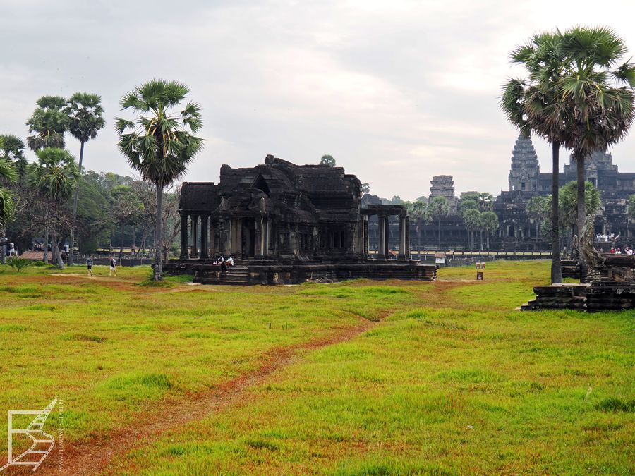 Plac wewnętrzny przy Angkor Wat