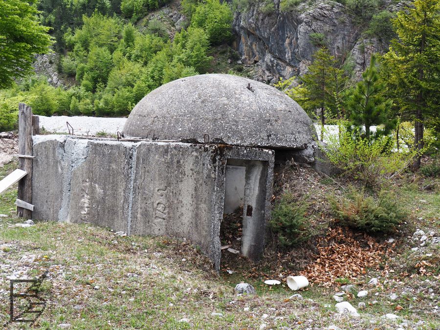 Nawet w tej części Albanii znajdziemy bunkry