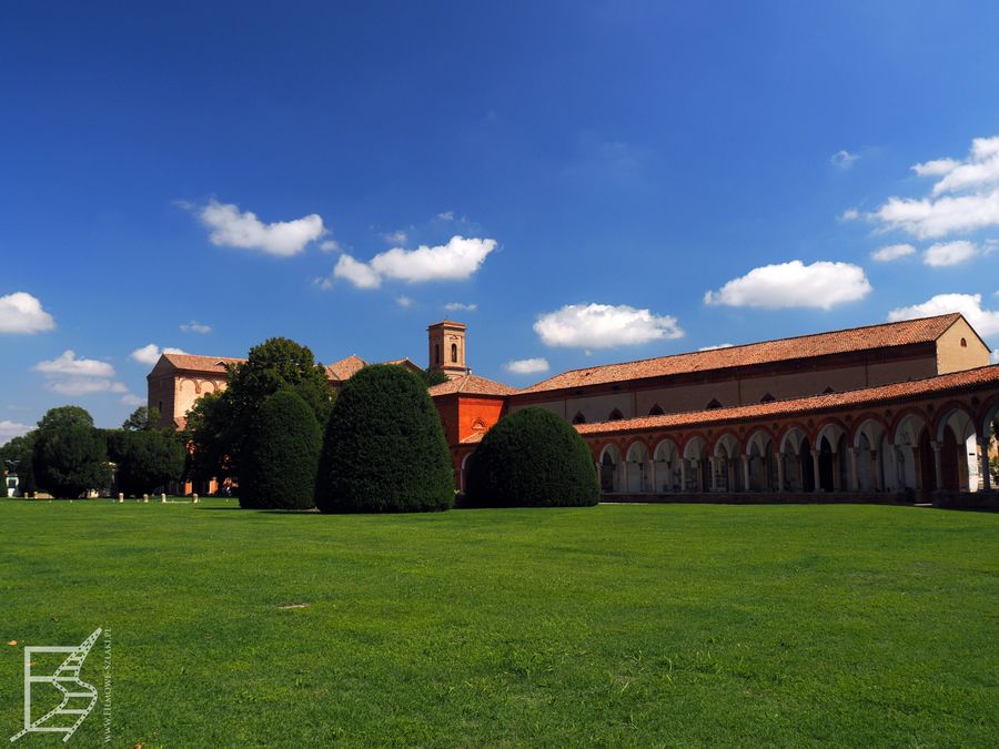 Świątynia przy cmentarzu, Ferrara