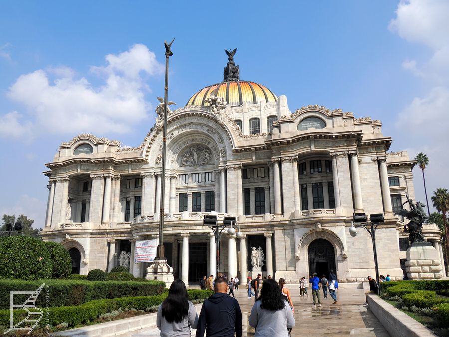 Pałac Sztuk Pięknych w mieście Meksyk