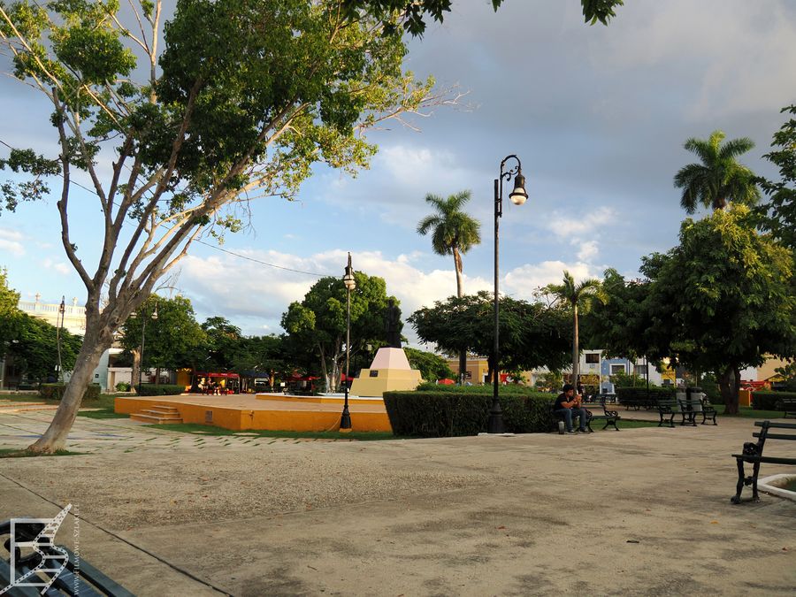 Plaza Principal de Mérida to miejsce spotkań mieszkańców