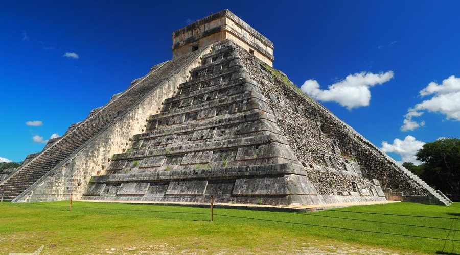 Chichén Itzá, prekolumbijskie miasto Majów na półwyspie Jukatan