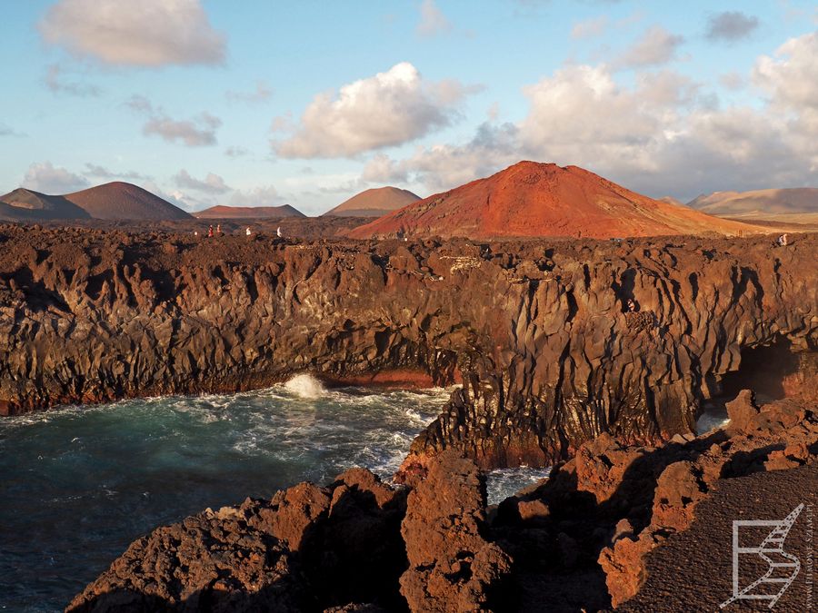 Los Hervideros, czyli kraina wulkanów spotykająca się z oceanem, Lanzarote