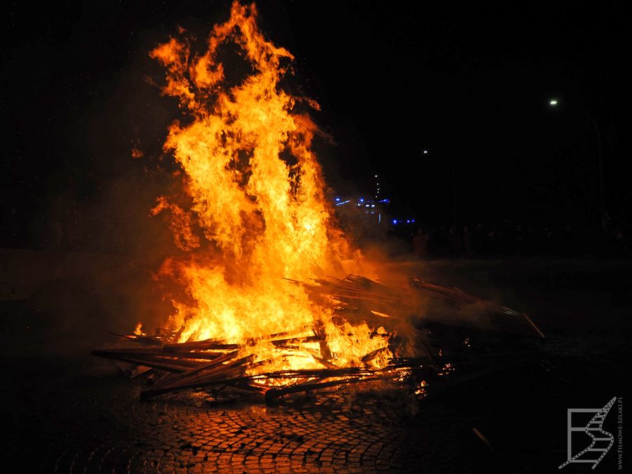 Ognisko kończące La ‘Ndocciata Tradicionale w Agnone