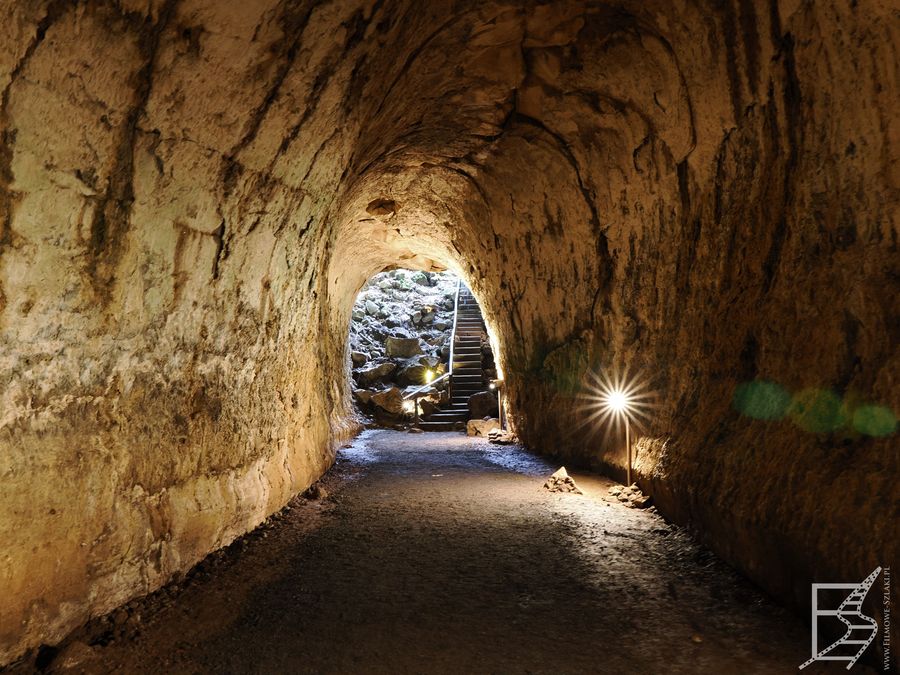 Tunel lawowy na wyspie Santa Cruz, Galapagos