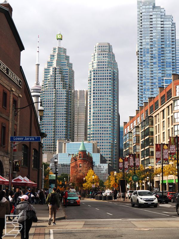 Gooderham Building na tle Toronto